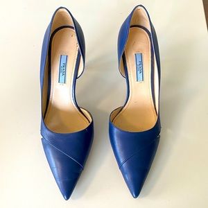 Navy/blue Prada heels